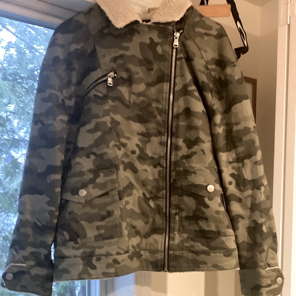 FOREVER 21 ARMY JACKET
